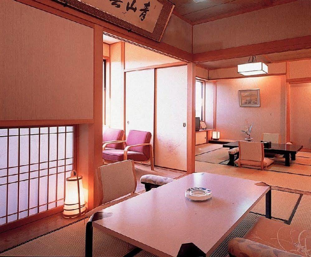 Yuyado Unzen Shinyu Hotell Eksteriør bilde